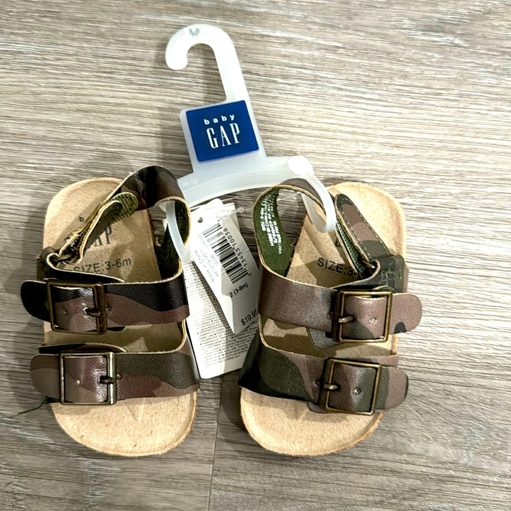 Baby Gap Baby Sandals- size 3-6 months